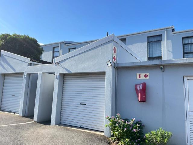 Apartment for sale in Seaview, Kwazulu-natal