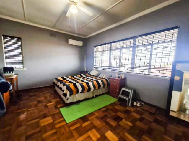 Apartment for sale in Seaview, Kwazulu-natal