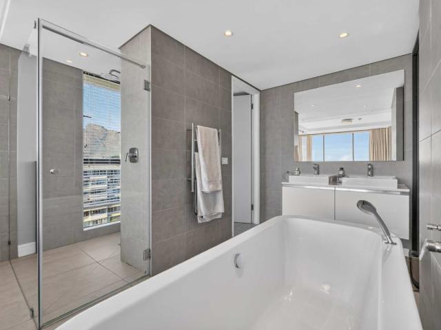 Apartment for sale in Cape Town, Western Cape