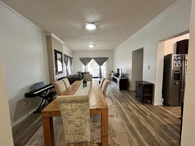 Apartment for sale in Vosloorus, Gauteng