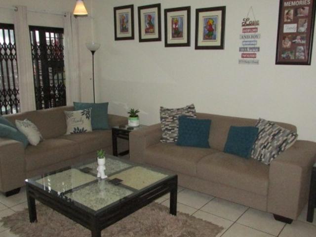 Apartment for sale in Vosloorus, Gauteng