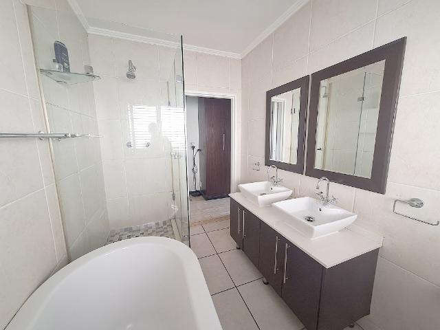 Apartment for sale in Vosloorus, Gauteng
