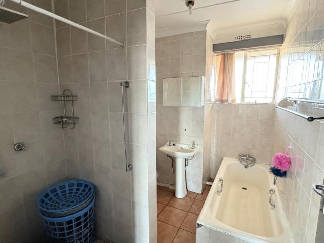 Apartment for sale in Nooitgedacht, Gauteng