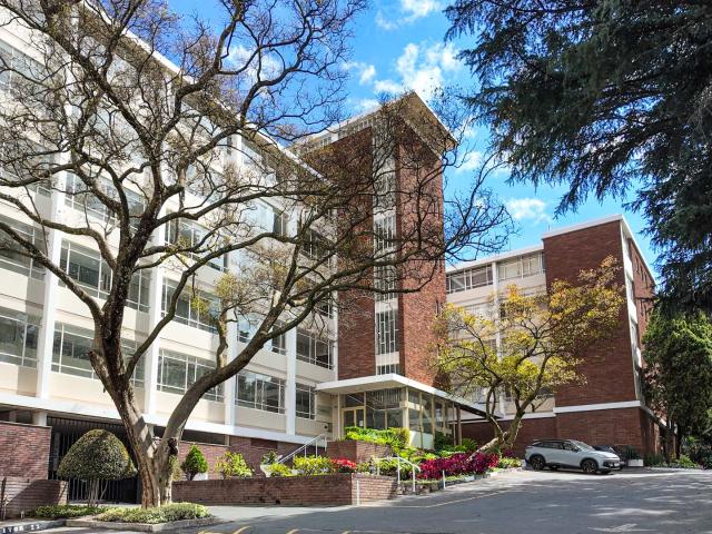 Apartment for sale in Rosebank, Gauteng