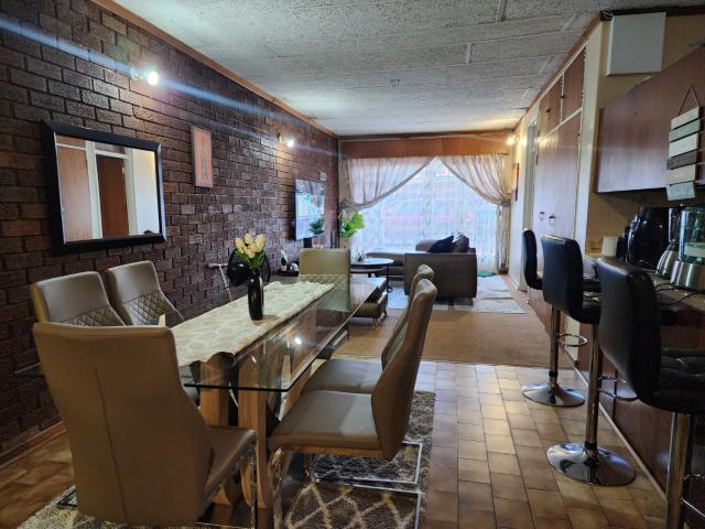 Apartment for sale in Dr Kenneth Kaunda, North West
