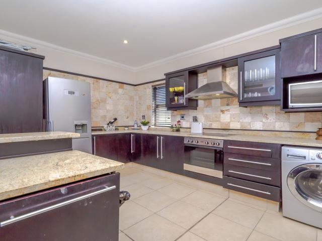 Apartment for sale in La Mercy, Kwazulu-natal