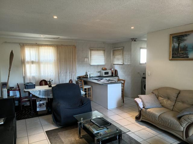 Apartment for sale in Vosloorus, Gauteng