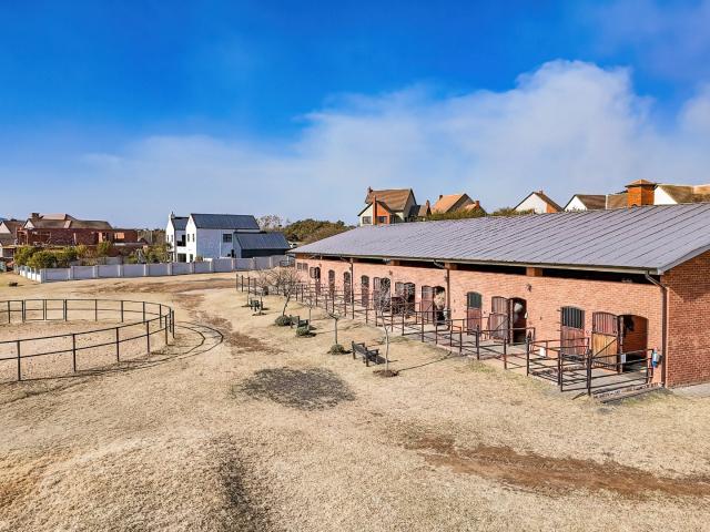 Apartment for sale in Hartbeespoort Dam Nature Reserve, North West