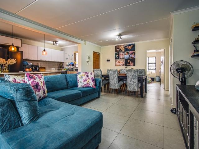 Apartment for sale in Alexandra, Gauteng
