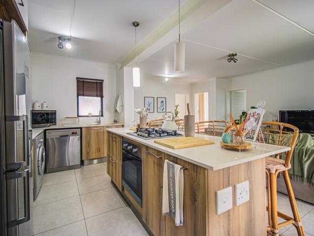 Apartment for sale in Alexandra, Gauteng