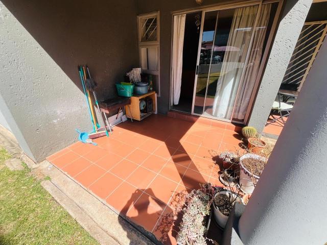 Apartment for sale in Vosloorus, Gauteng