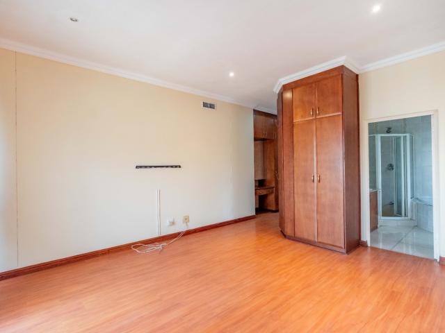 Apartment for sale in Seaview, Kwazulu-natal