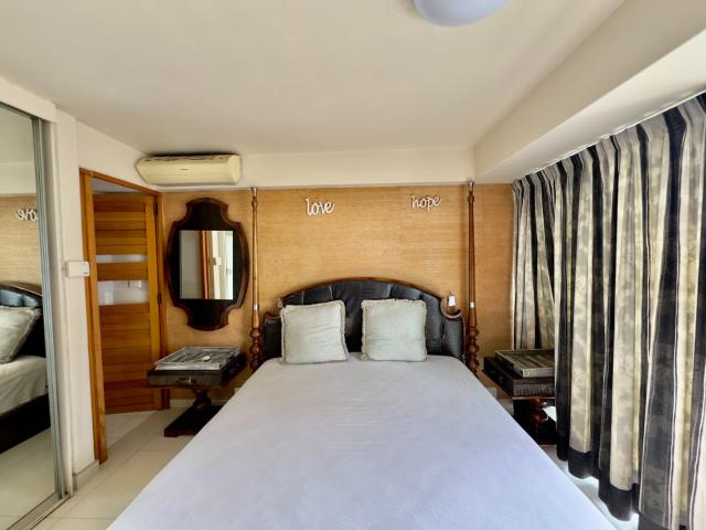 Apartment for sale in Seaview, Kwazulu-natal