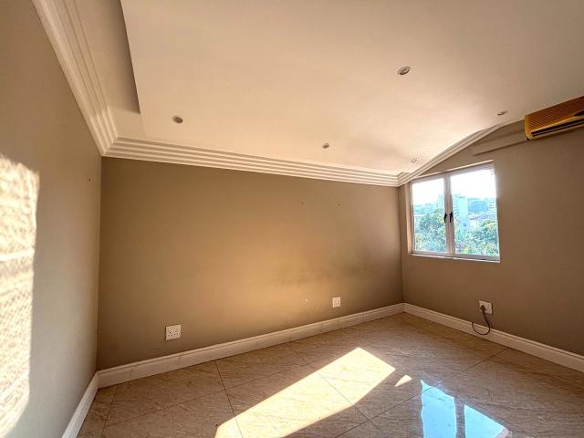 Apartment for sale in Seaview, Kwazulu-natal
