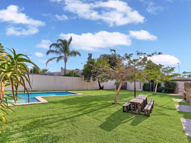 Apartment for sale in North & Sandton, Randburg