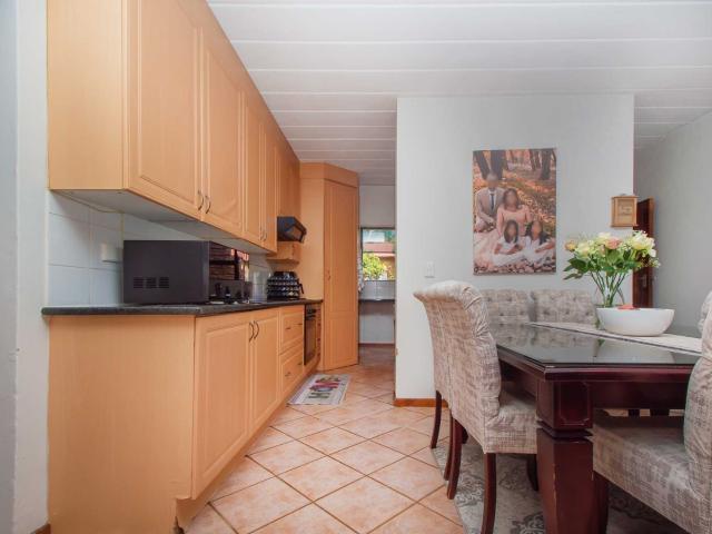 Apartment for sale in North & Sandton, Randburg