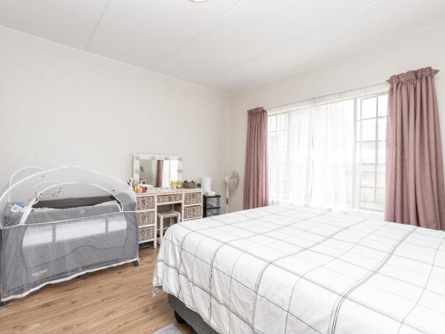 Apartment for sale in North & Sandton, Randburg