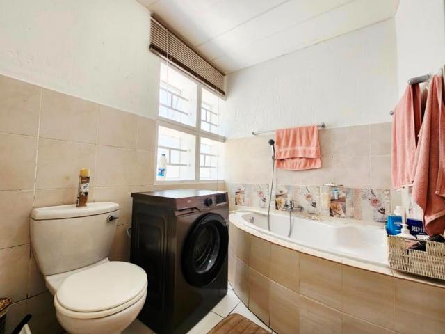 Apartment for sale in Vosloorus, Gauteng