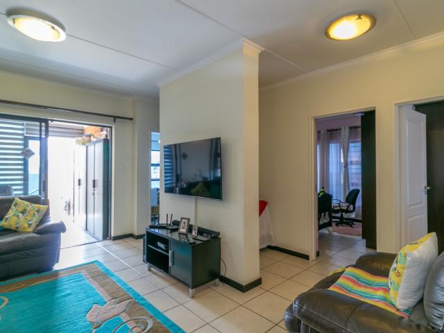 Apartment for sale in Vosloorus, Gauteng