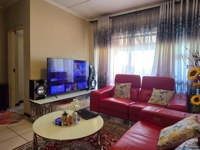 Apartment for sale in Vosloorus, Gauteng