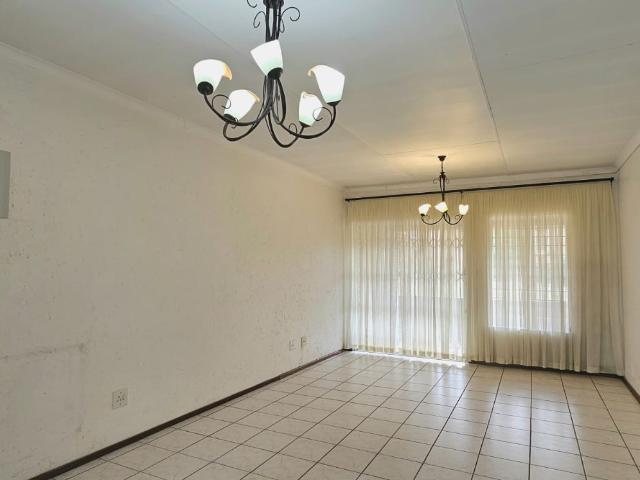 Apartment for sale in Vosloorus, Gauteng