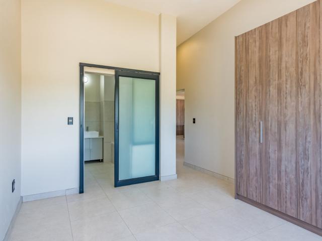 Apartment for sale in Vosloorus, Gauteng