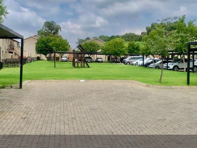 Apartment for sale in Vosloorus, Gauteng