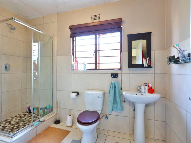 Apartment for sale in Paulshof, Alexandra