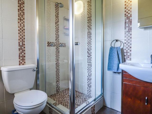 Apartment for sale in Paulshof, Randburg