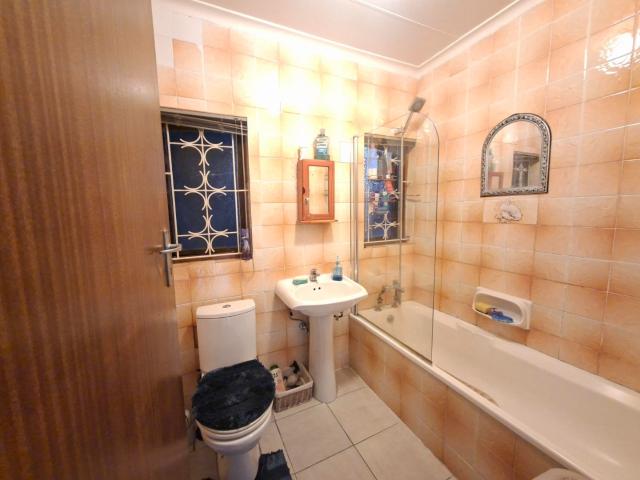 Apartment for sale in Seaview, Kwazulu-natal
