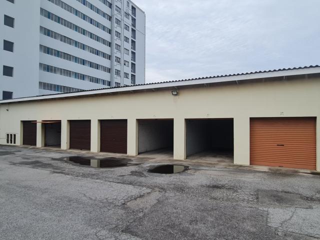 Apartment for sale in Port Elizabeth, Eastern Cape