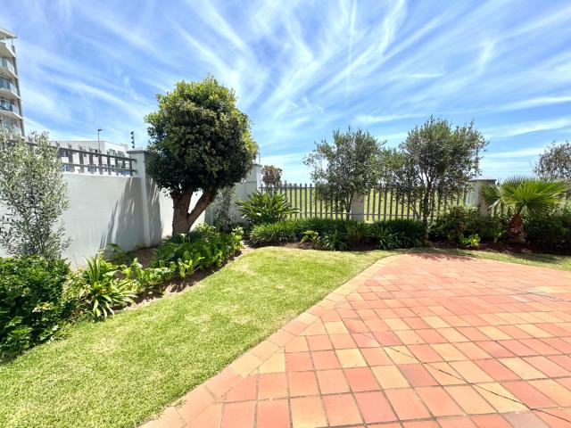 Apartment for sale in Port Elizabeth, Eastern Cape