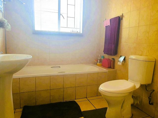Apartment for sale in Ekurhuleni, Gauteng