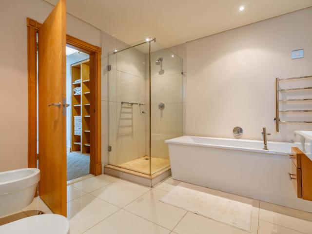 Apartment for sale in Umhlanga, Kwazulu-natal