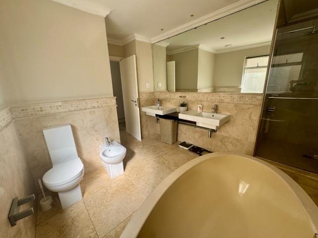 Apartment for sale in Umhlanga, Kwazulu-natal