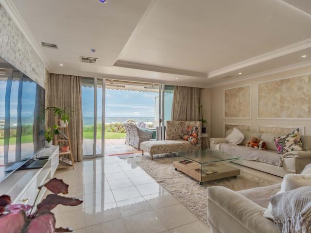 Apartment for sale in Umhlanga, Kwazulu-natal