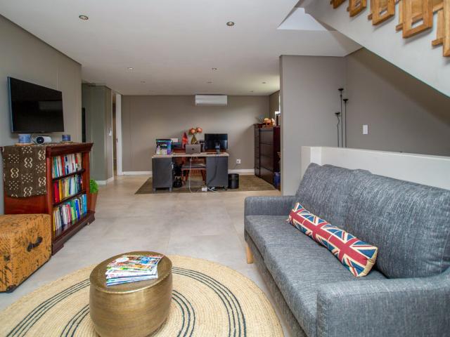 Apartment for sale in Umhlanga, Kwazulu-natal