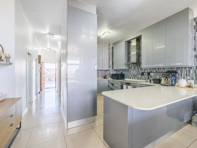 Apartment for sale in Umhlanga, Kwazulu-natal