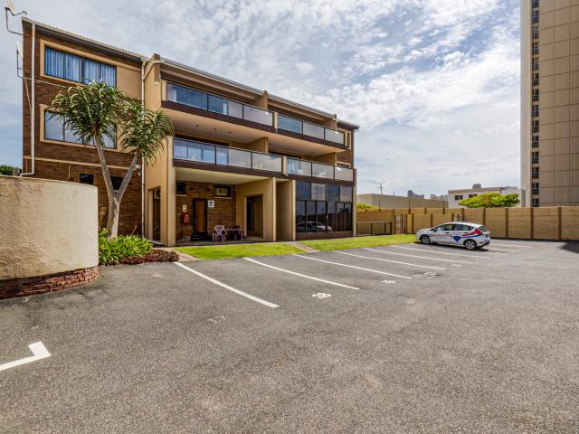 Apartment for sale in Kingsburgh, Kwazulu-natal