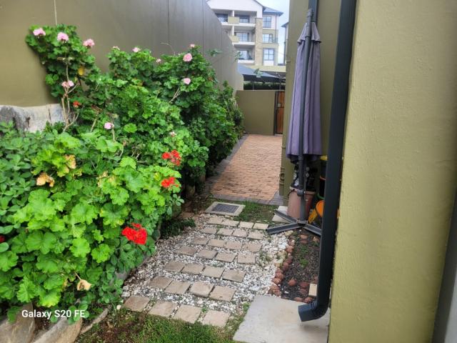 Apartment for sale in Alexandra, Gauteng