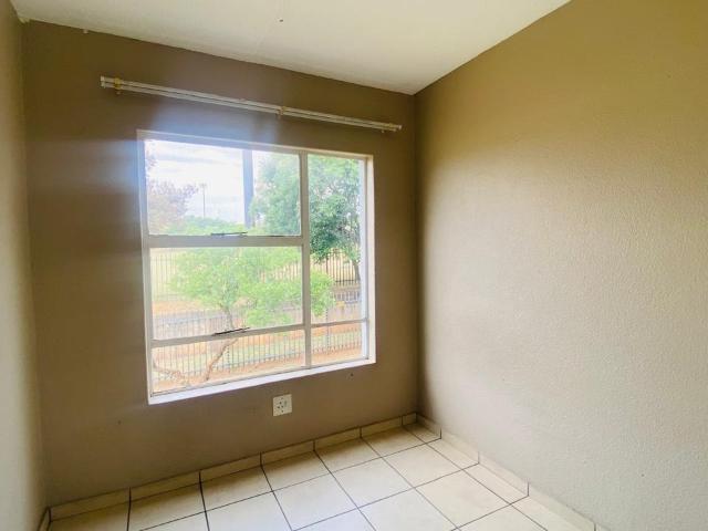 Apartment for sale in Vosloorus, Gauteng