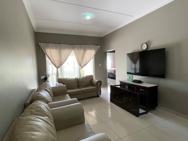 Apartment for sale in Vosloorus, Gauteng