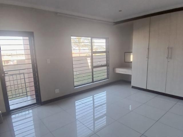 Apartment for sale in Vosloorus, Gauteng