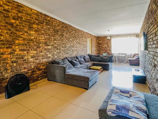 Apartment for sale in Waterkloof, Gauteng