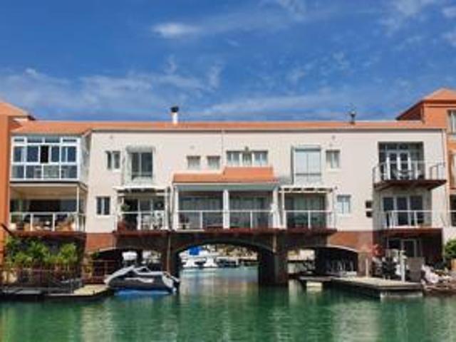 Apartment for sale in Western Cape