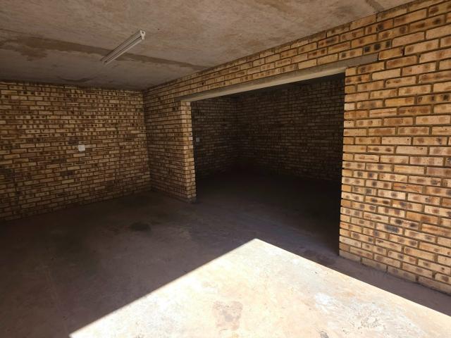 Apartment for rent in Elarduspark, Pretoria