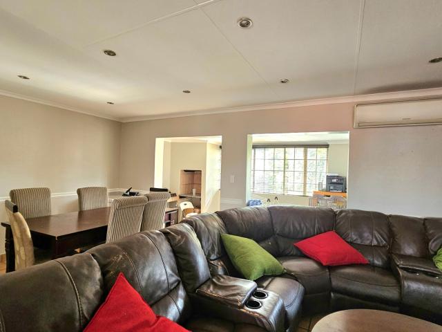 Apartment for rent in Faerie Glen, Gauteng