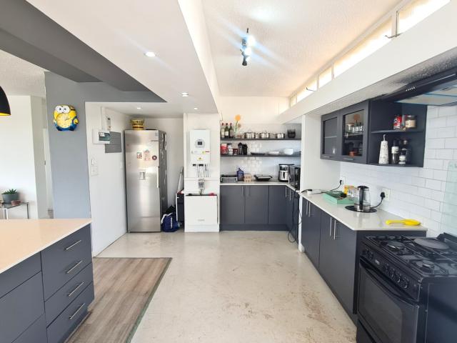 Apartment for rent in Waterkloof, Gauteng
