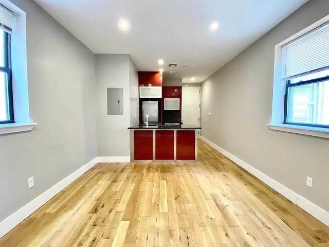Apartment for rent in Arverne, New York