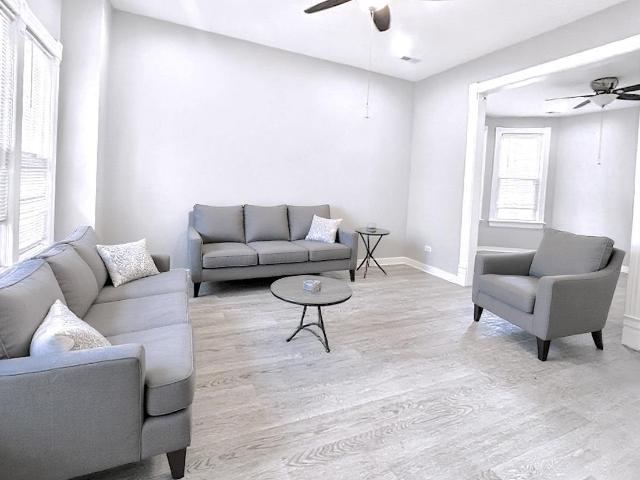 Apartment for rent in Chicago, Cook County